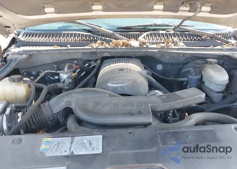 2003 Chevrolet Tahoe Lt z USA, uszkodzony, nr VIN 1GNEC13ZX3R270180